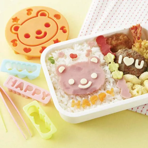 Bear & Message Food Cutter Set