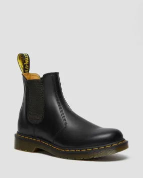 Dr. Martens 2976 UNISEX YELLOW STITCH SMOOTH LEATHER CHELSEA BOOTS (Black)