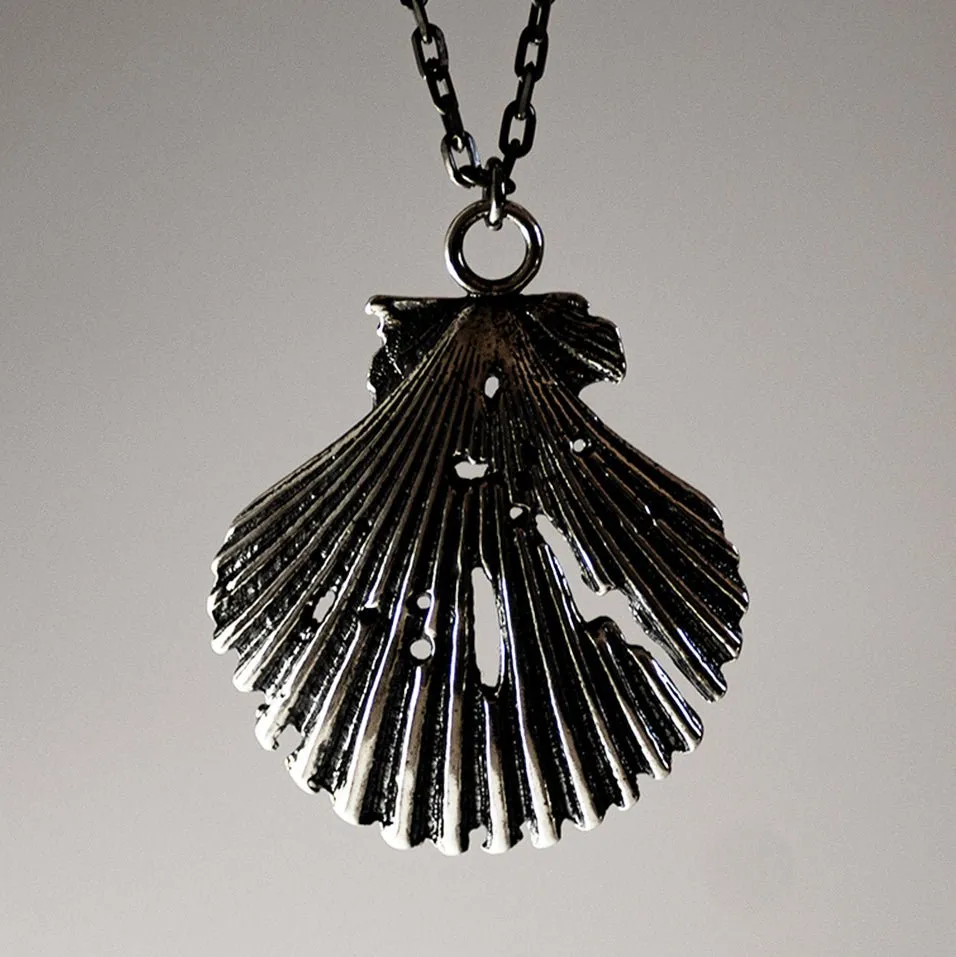 Irradian shell pendant